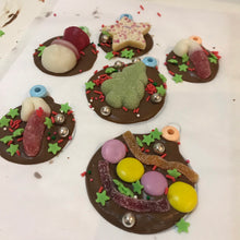 Load image into Gallery viewer, Christmas bauble Workshop Kit
